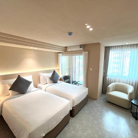 Mai Hotel 清邁 外观 照片