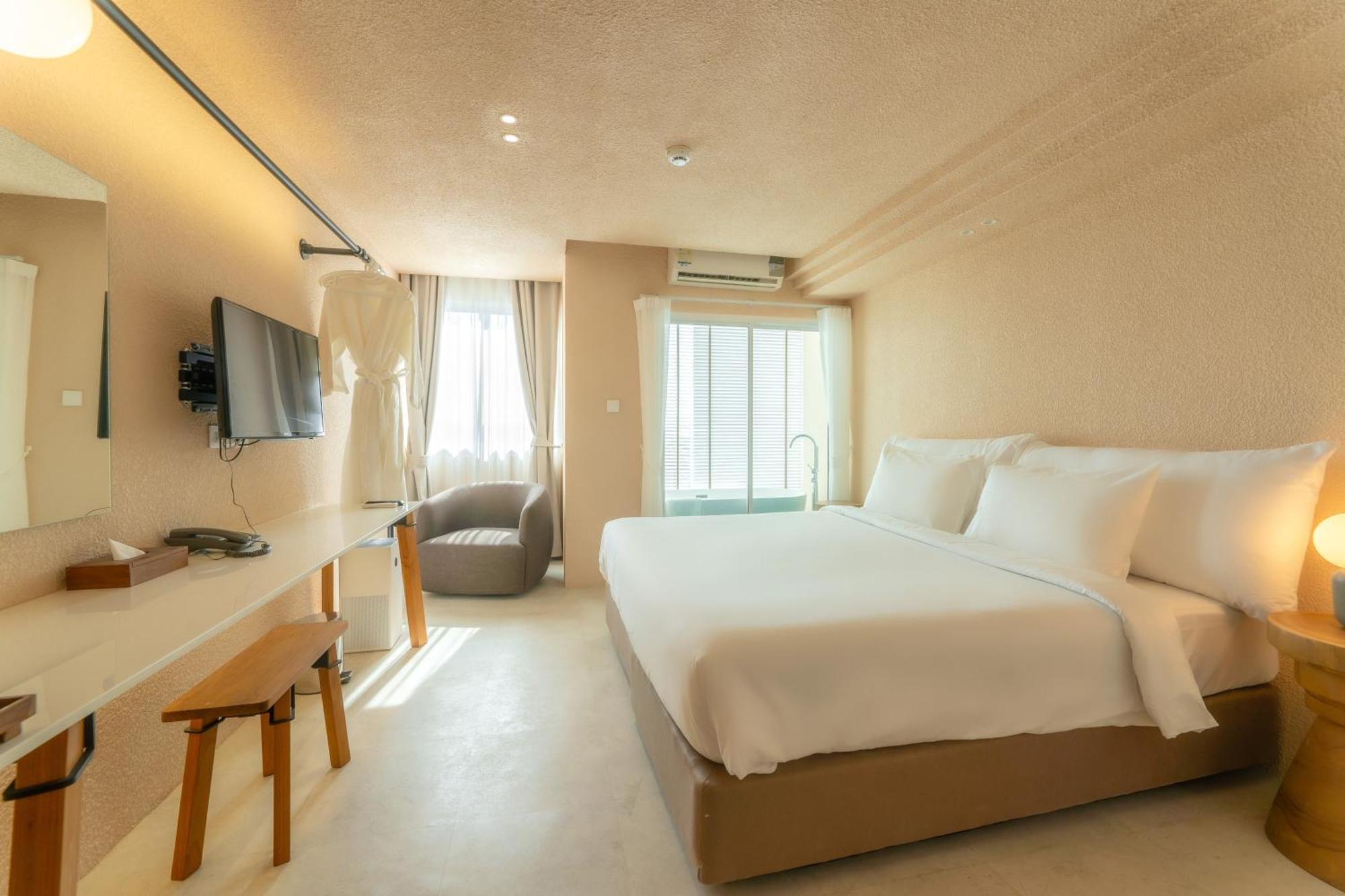 Mai Hotel 清邁 外观 照片
