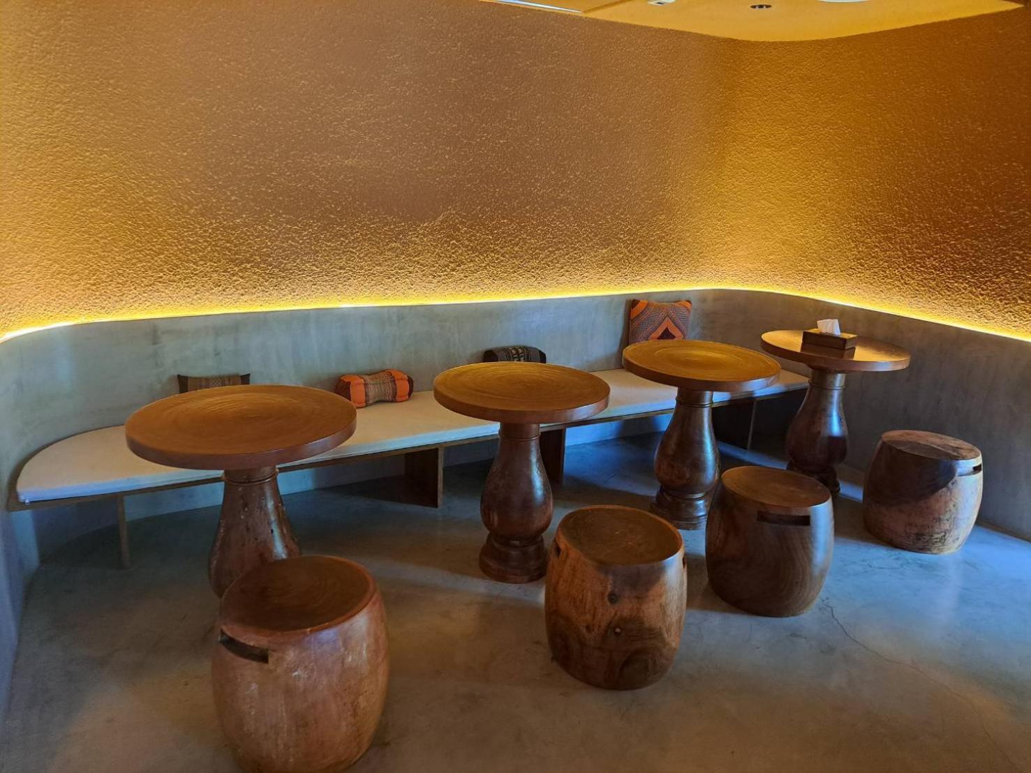 Mai Hotel 清邁 外观 照片