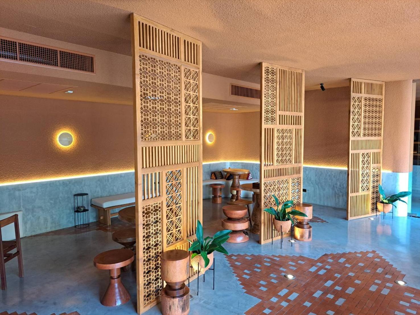 Mai Hotel 清邁 外观 照片