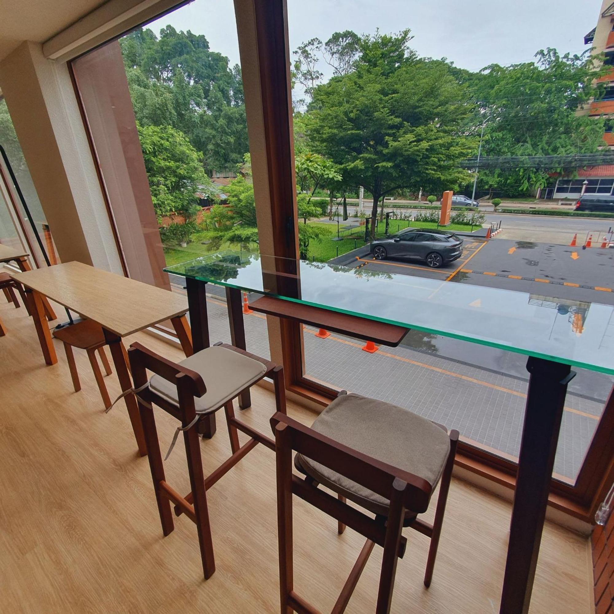 Mai Hotel 清邁 外观 照片